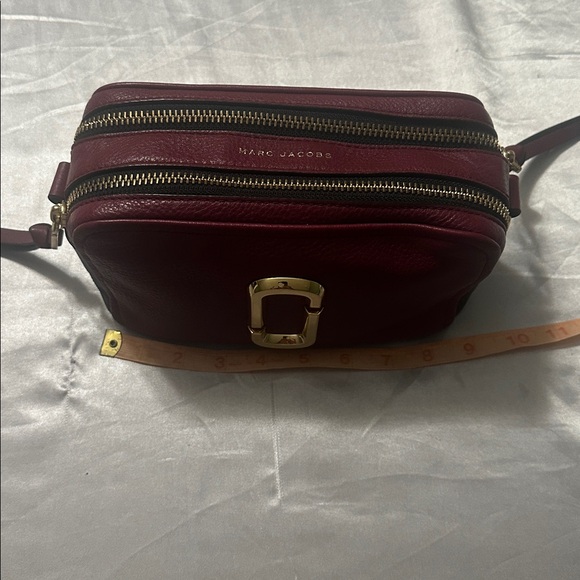 Marc Jocobs Soft Leather Crossbody - Picture 7 of 8